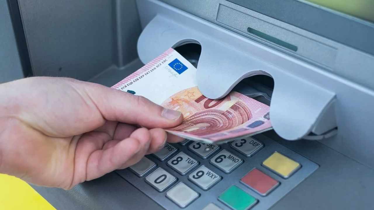 Stop prelievi bancomat