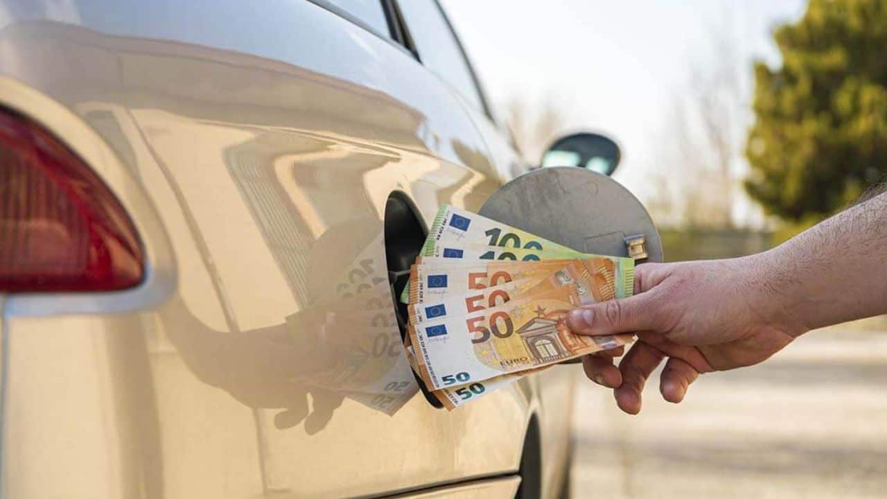 Bonus Benzina 200 euro 