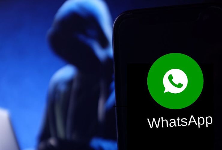 Entrano nel tuo WhatsApp mentre dormi