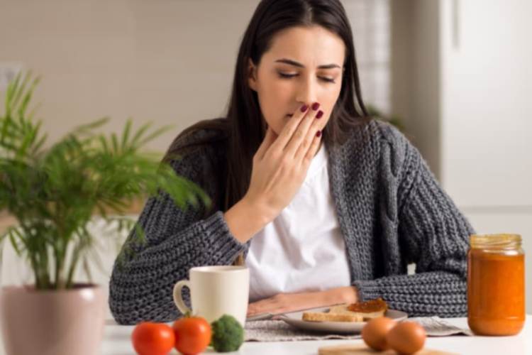 5 cibi da evitare con mal di gola